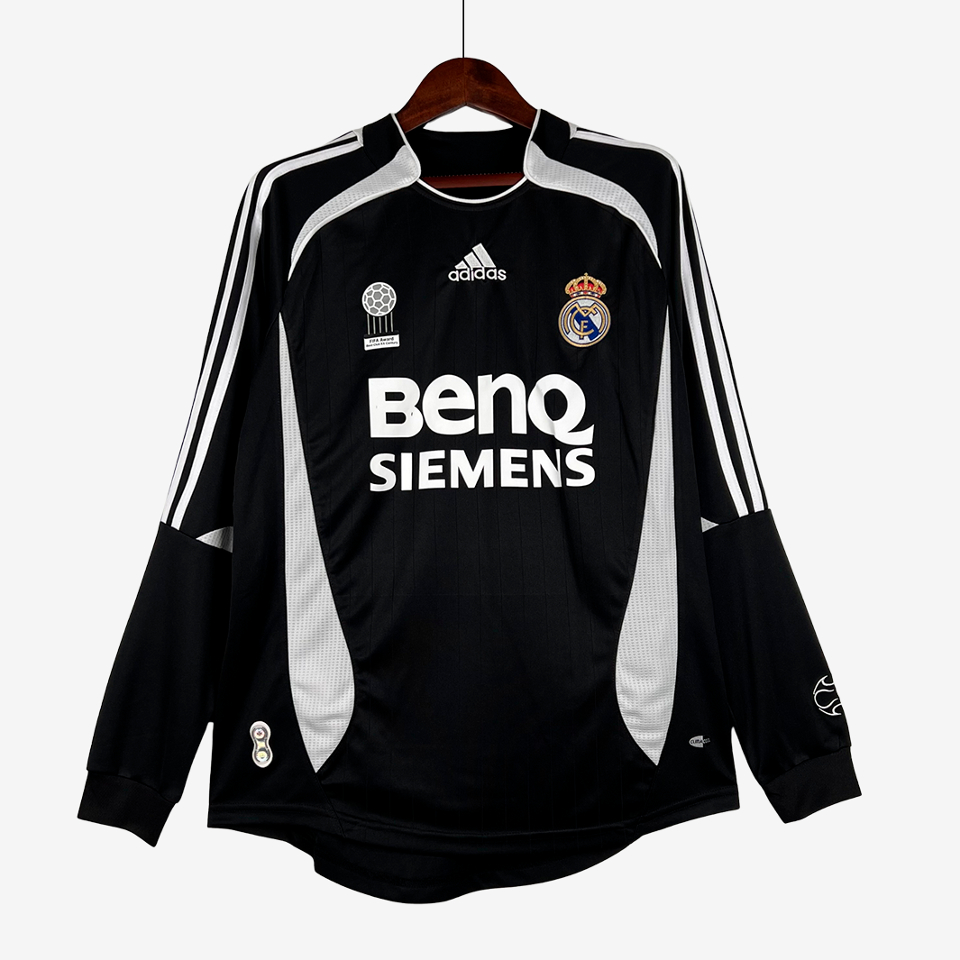 7-11 Camiseta Visitante Long Sleeve Real Madrid 2006/07 – Versión Retro - Imagen 1