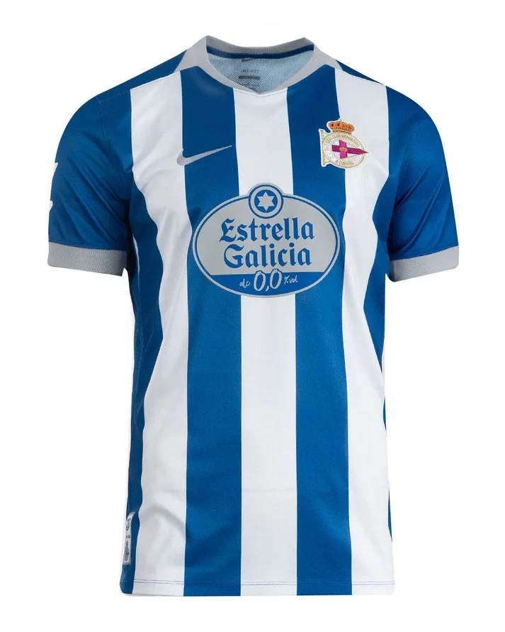 01_65178d22-bec4-485c-9b3a-a907043c7d69_jpg.webp Camiseta Deportivo De La Coruña 26/27 Fan Version - Imagen 1